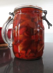 ILitre pickled sweet red peppers